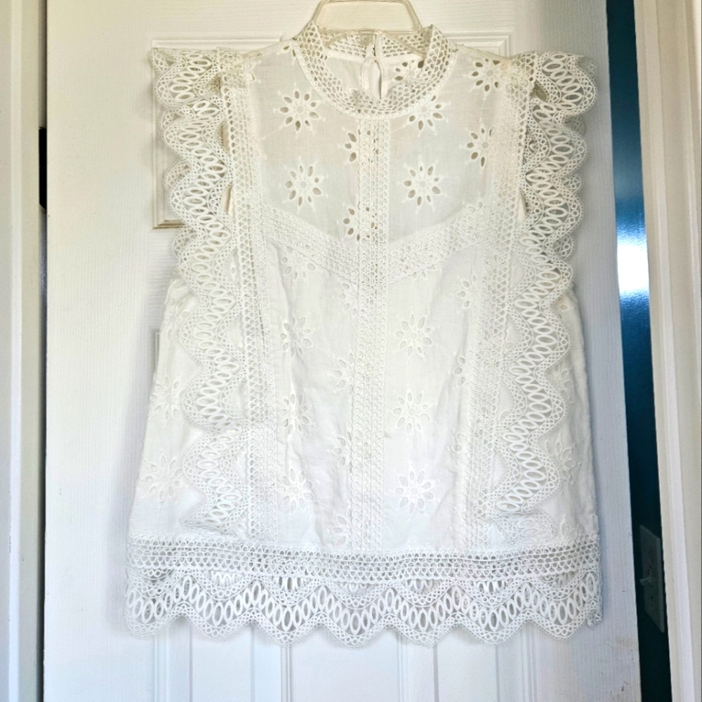 entro White Eyelet LaceSleeve Blouse - Picture 4 of 4